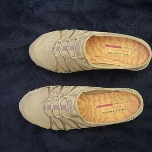 Skechers size 10 cooling memory foam slip on